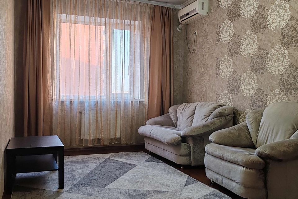 Сдаётся 1-комнатная квартира, 38 м²
