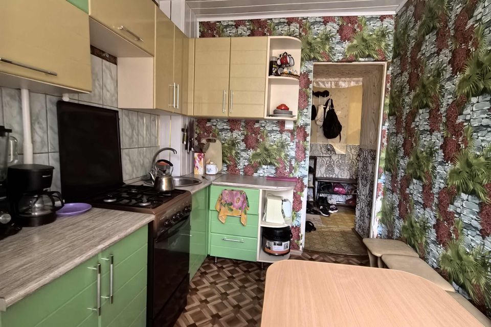 Продаётся 3-комнатная квартира, 60.7 м²