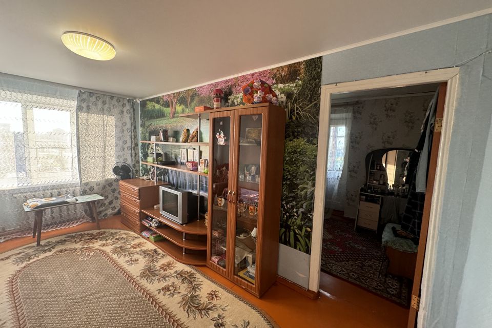 Продаётся 3-комнатная квартира, 52.8 м²