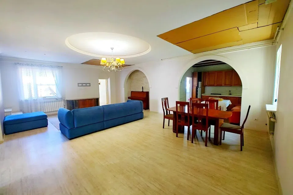 Продаётся 2-этажный дом, 199.2 м²