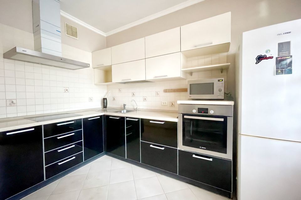 Продаётся 3-комнатная квартира, 120 м²