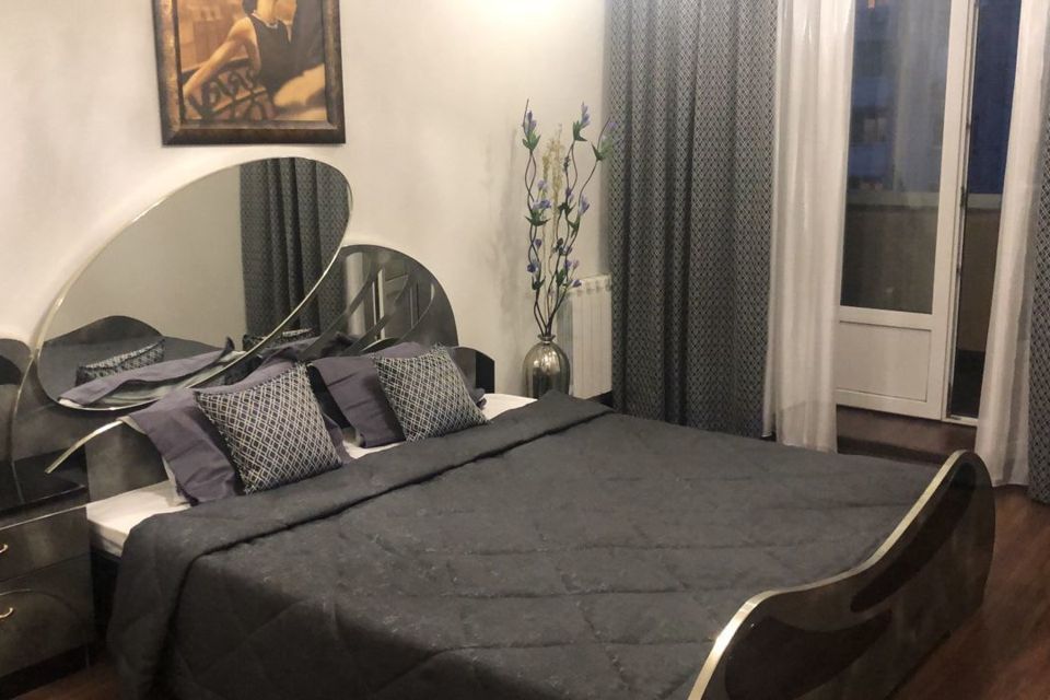 Сдаётся 2-комнатная квартира, 65 м²