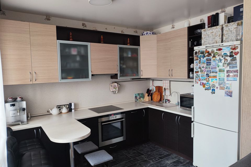 Продаётся 3-комнатная квартира, 77.2 м²