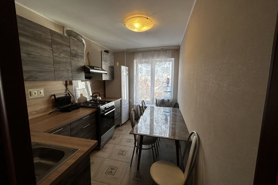 Продаётся 3-комнатная квартира, 60.7 м²