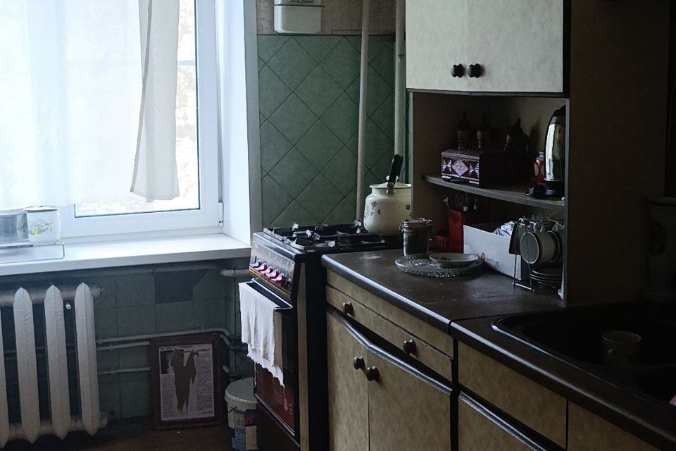 Продаётся 4-комнатная квартира, 72 м²