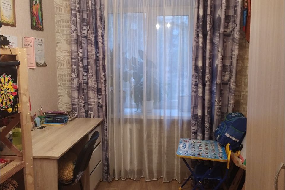 Продаётся 3-комнатная квартира, 56.6 м²