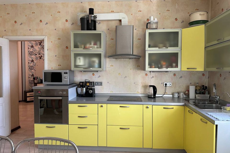 Продаётся 3-комнатная квартира, 99.7 м²