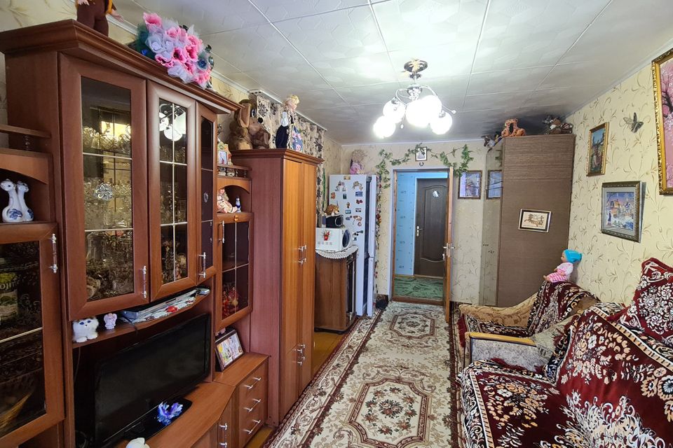 Продаётся 2 комнаты в 5-комн. квартире, 29.2 м²