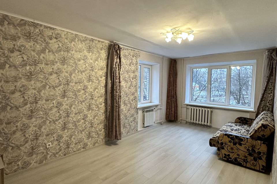 Продаётся 3-комнатная квартира, 57.2 м²