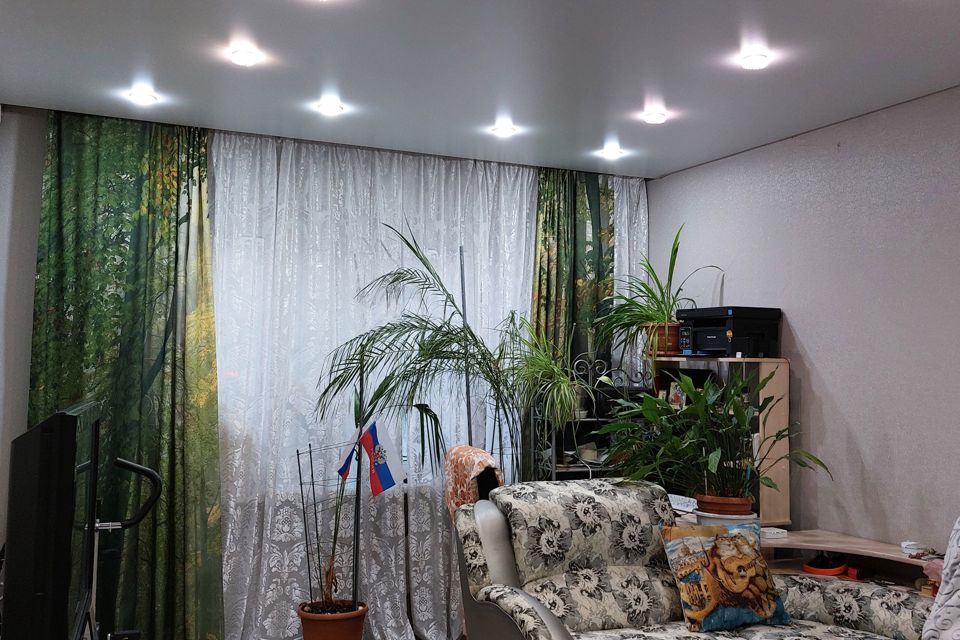 Продаётся 4-комнатная квартира, 77.9 м²