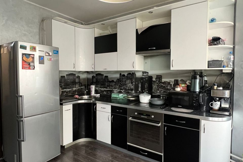 Продаётся 3-комнатная квартира, 79.7 м²