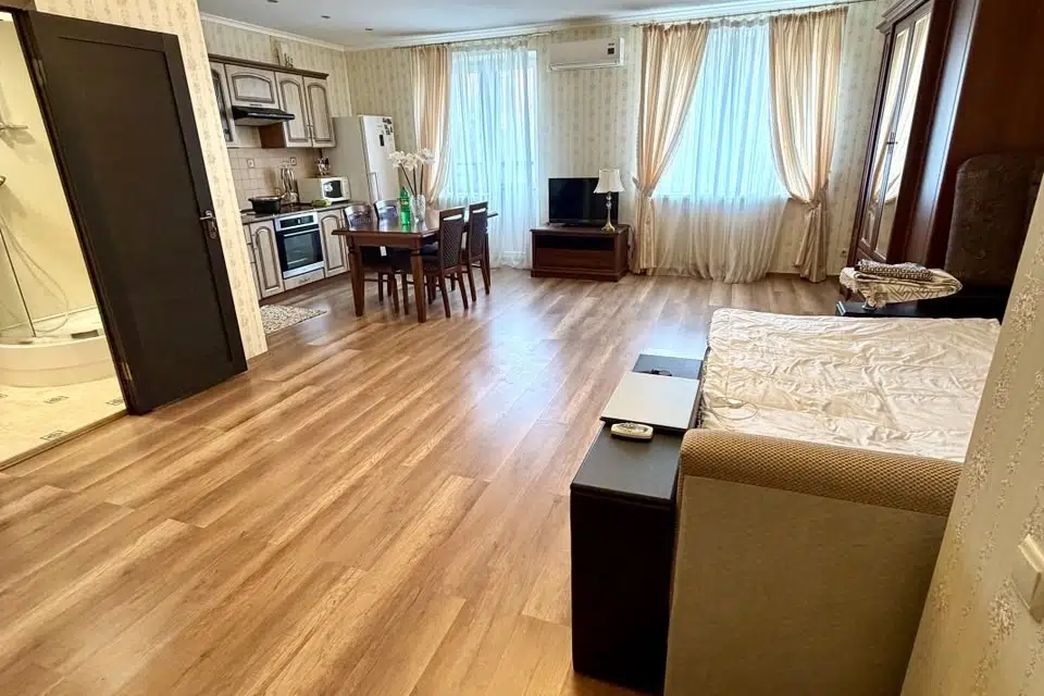 Продаётся 1-комнатная квартира, 46 м²