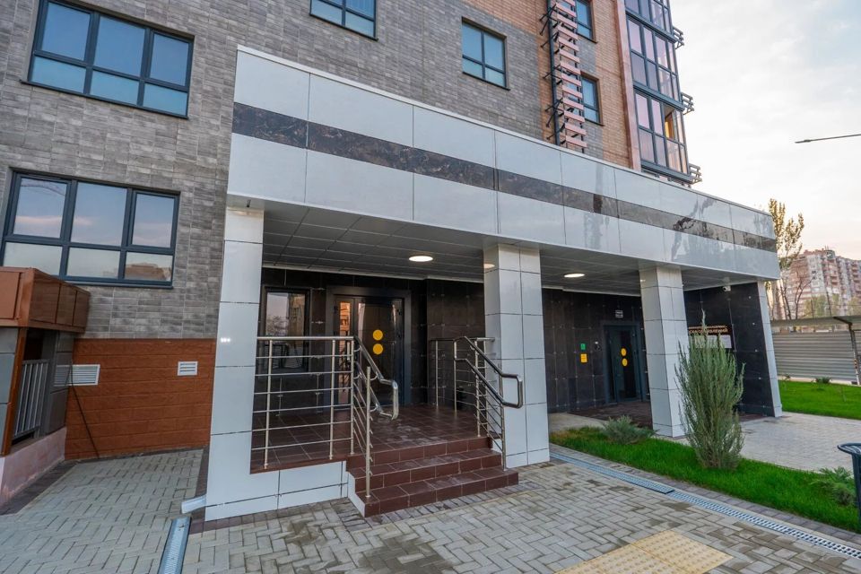 Продаётся 1-комнатная квартира, 38 м²