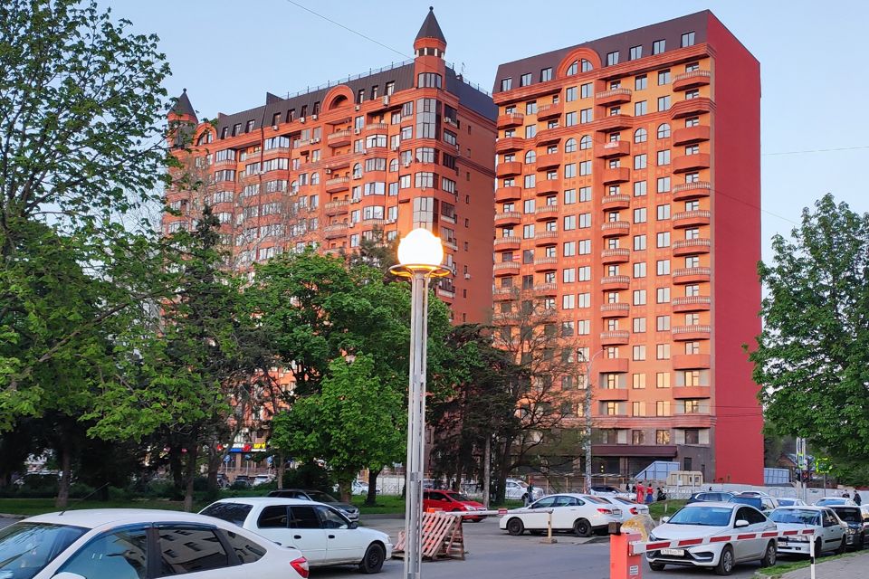 Продаётся 2-комнатная квартира, 97 м²
