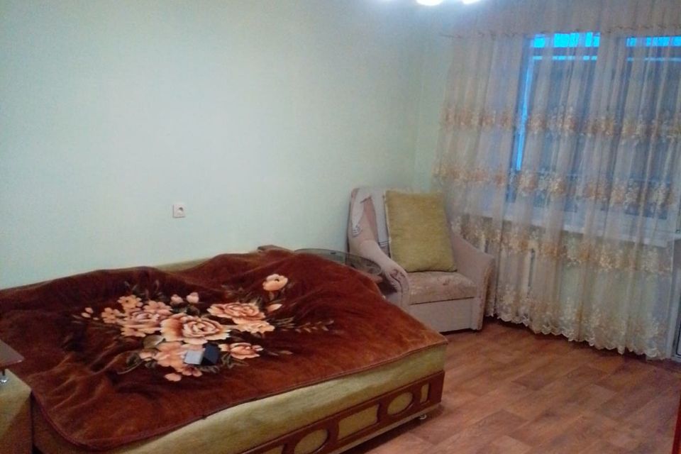 Продаётся 1-комнатная квартира, 38 м²
