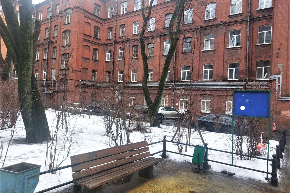 Продаётся комната в 5-комн. квартире, 18 м²