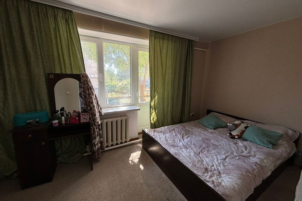 Продаётся 3-комнатная квартира, 52.2 м²