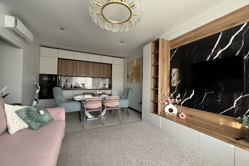 Продаётся 2-комнатная квартира, 61.8 м²