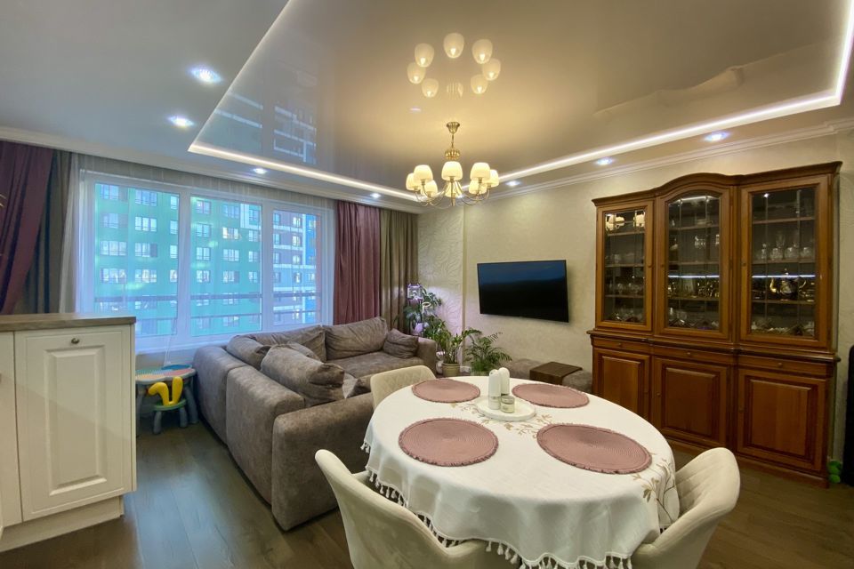 Продаётся 4-комнатная квартира, 102.8 м²