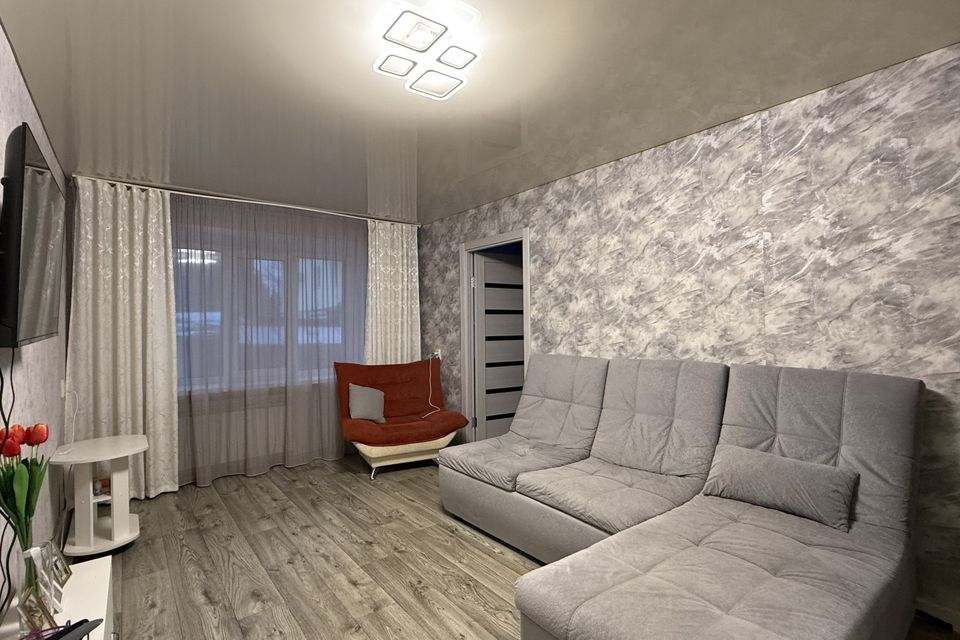 Продаётся 3-комнатная квартира, 56 м²