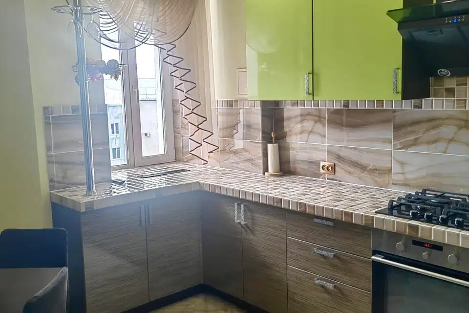 Продаётся 3-комнатная квартира, 76.7 м²