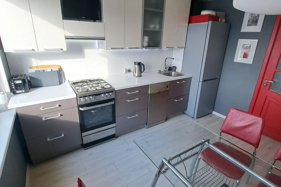 Продаётся 4-комнатная квартира, 86.9 м²