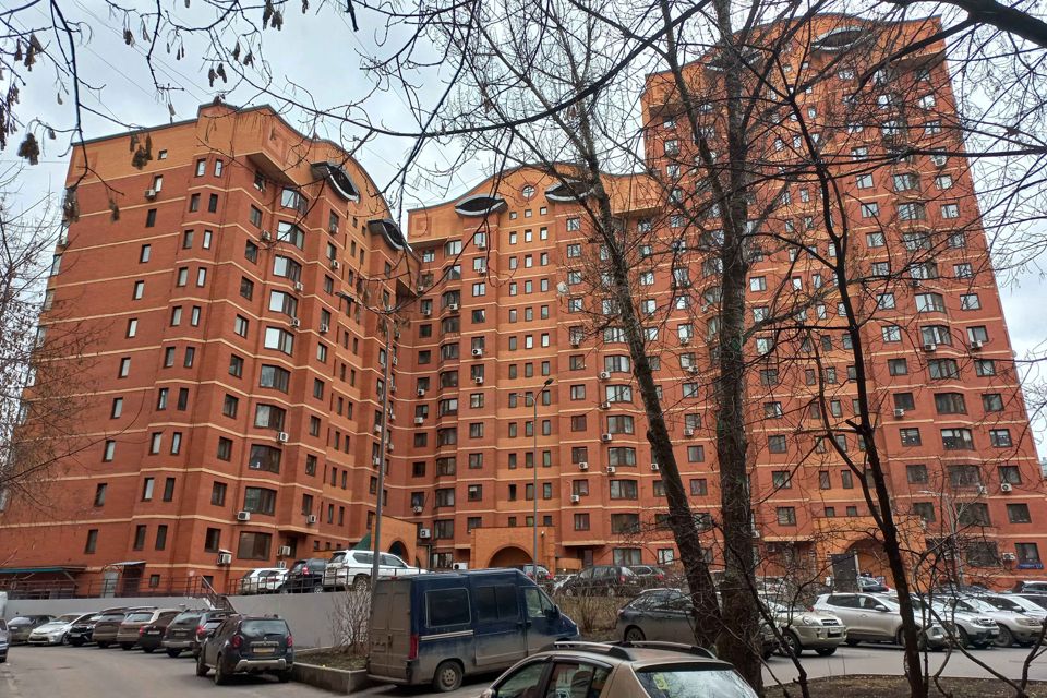 Продаётся 4-комнатная квартира, 133.1 м²