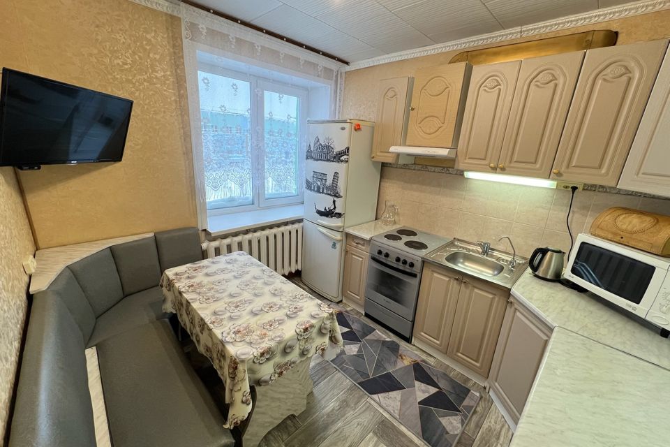 Продаётся 3-комнатная квартира, 56.6 м²