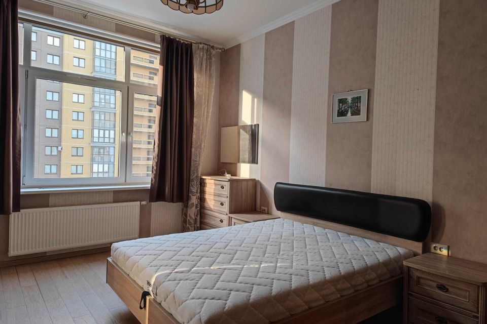 Продаётся 2-комнатная квартира, 75.4 м²