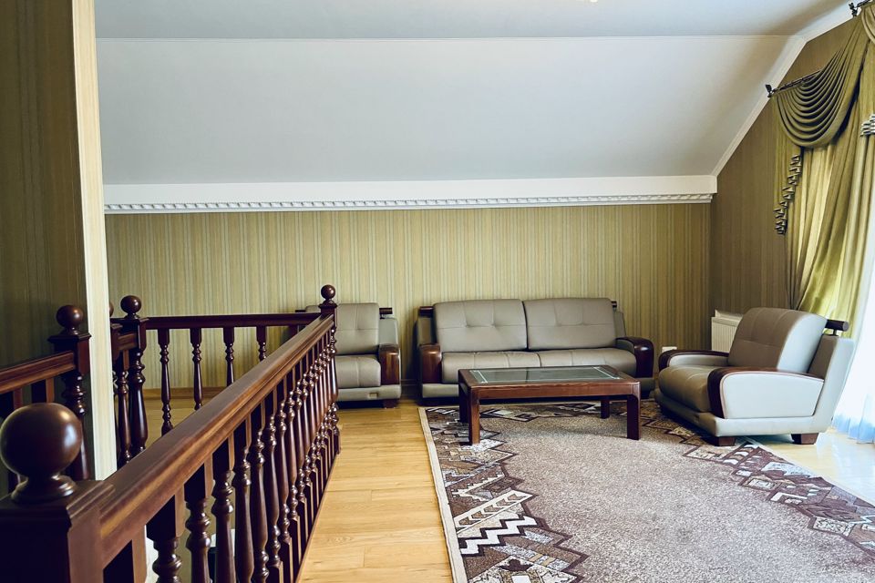 Продаётся 2-этажный дом, 271 м²