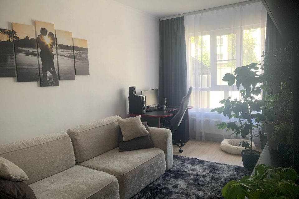 Продаётся 1-комнатная квартира, 38.2 м²