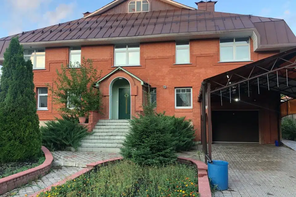 Продаётся 2-этажный дом, 523.7 м²