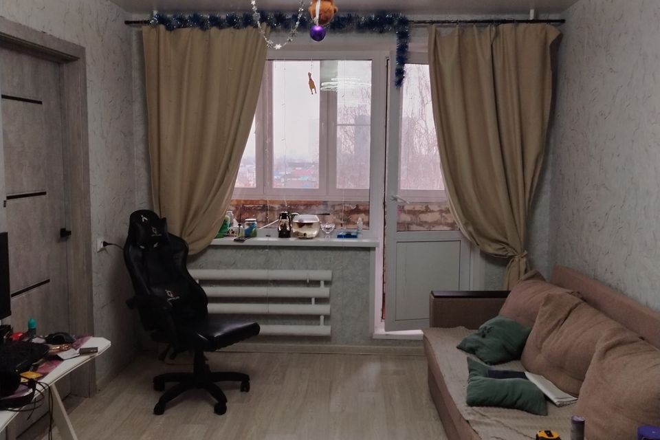 Продаётся 3-комнатная квартира, 52.7 м²