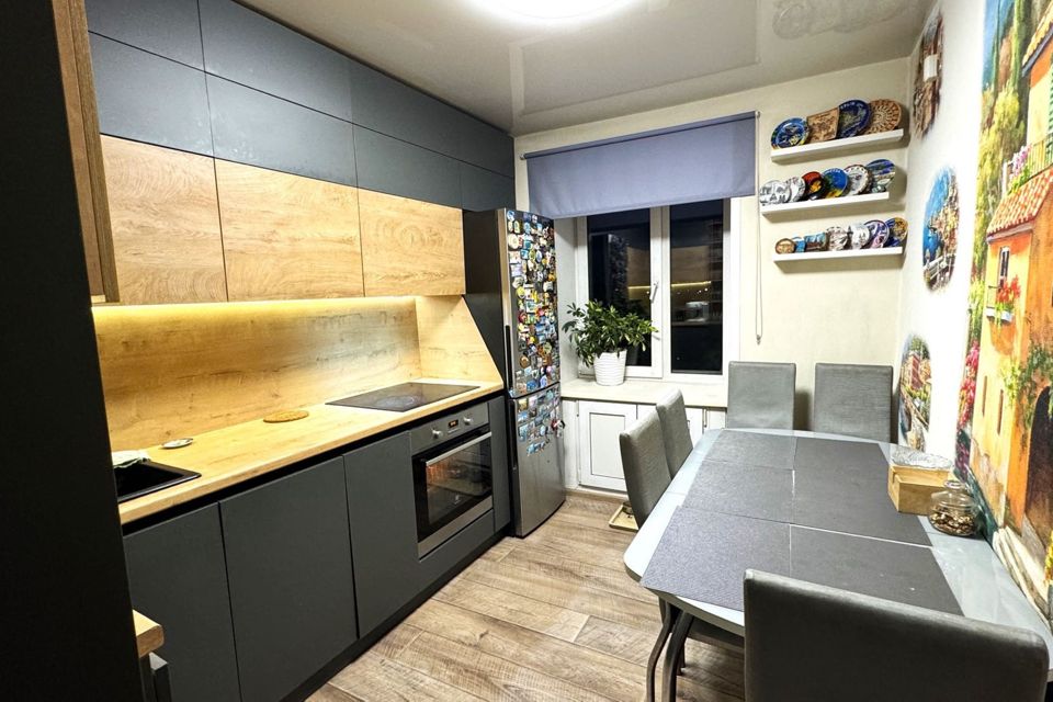Продаётся 4-комнатная квартира, 71 м²