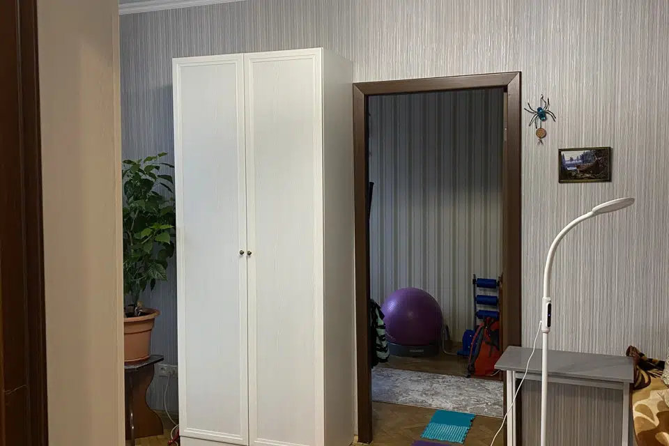 Продаётся 2-комнатная квартира, 42.6 м²