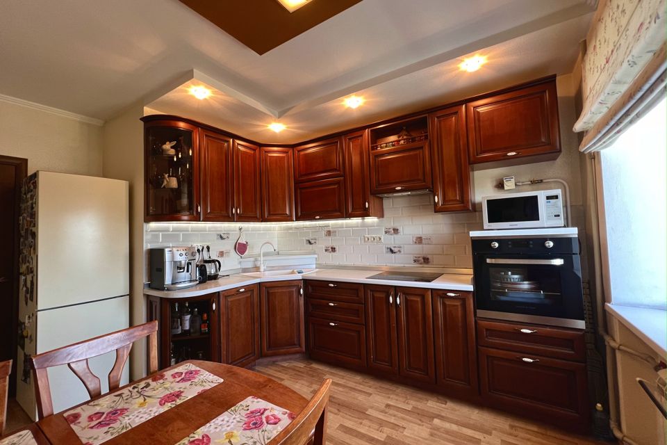 Продаётся 2-комнатная квартира, 64 м²