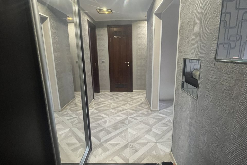Продаётся 3-комнатная квартира, 60 м²