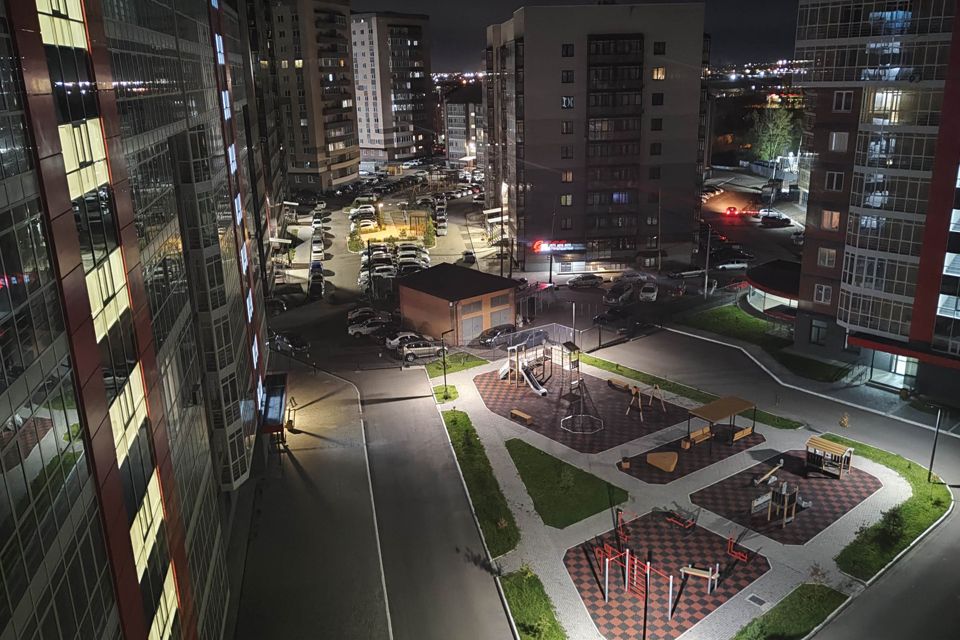 Продаётся 2-комнатная квартира, 66.7 м²