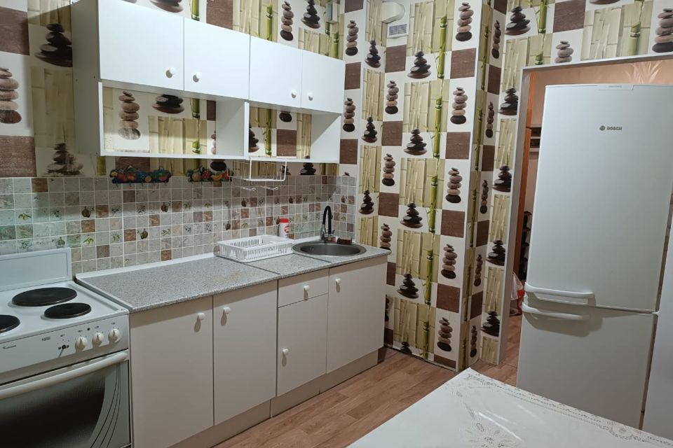 Сдаётся 1-комнатная квартира, 38 м²