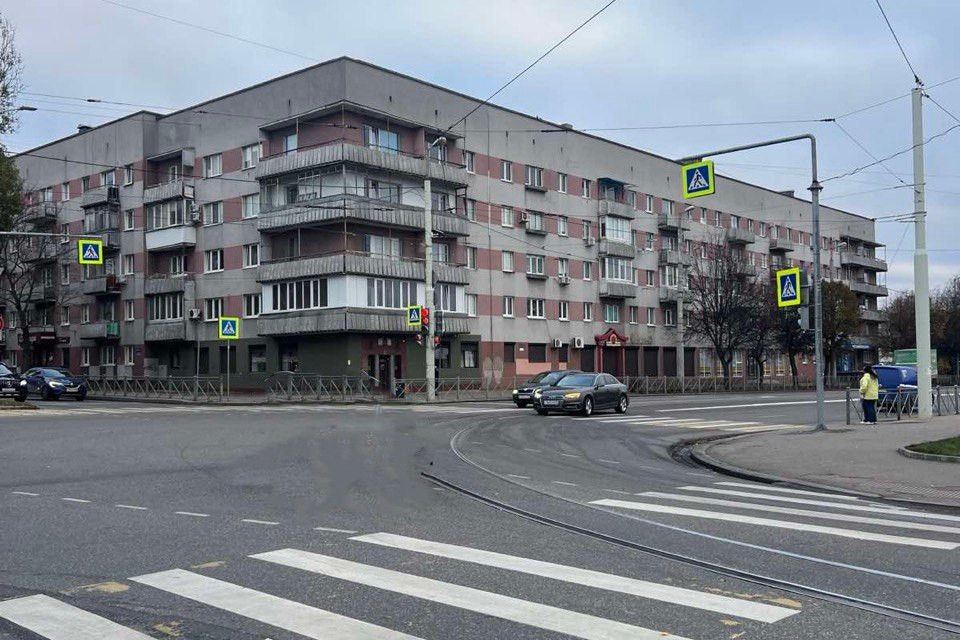 Продаётся 3-комнатная квартира, 56.4 м²