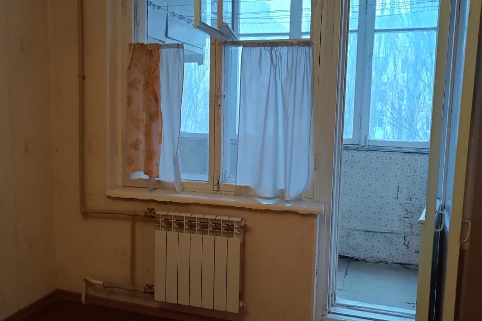 Продаётся 3-комнатная квартира, 57.3 м²