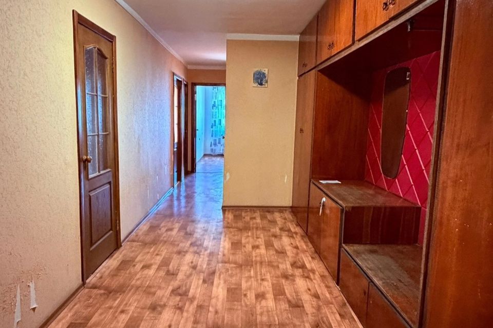 Продаётся 4-комнатная квартира, 80 м²