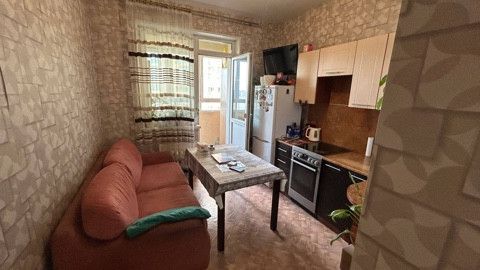 Продаётся 1-комнатная квартира, 41.5 м²