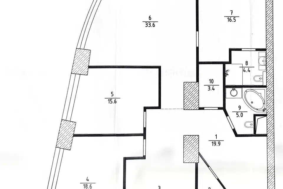 Продаётся 4-комнатная квартира, 138.7 м²