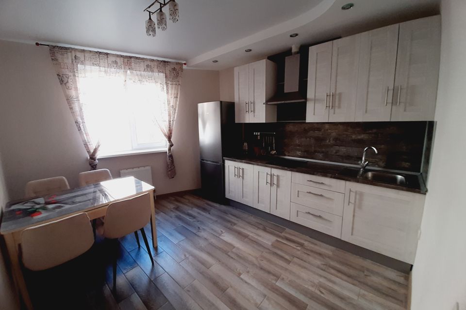 Сдаётся 1-комнатная квартира, 38 м²