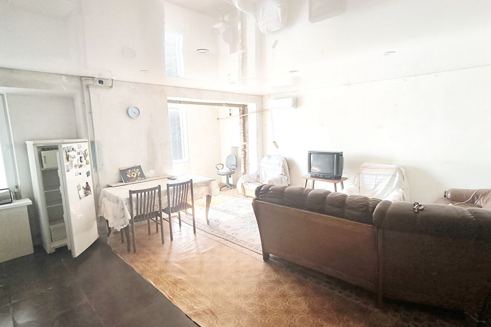 Продаётся 4-комнатная квартира, 92 м²