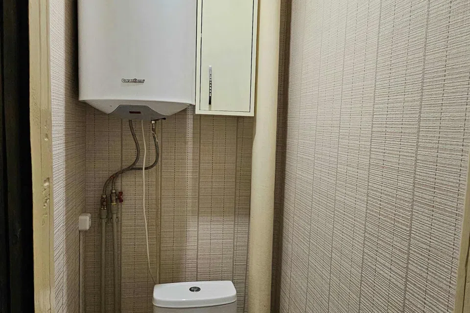 Сдаётся 2-комнатная квартира, 56 м²