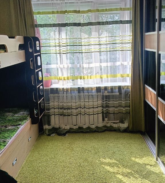 Продаётся комната в 4-комн. квартире, 18 м²