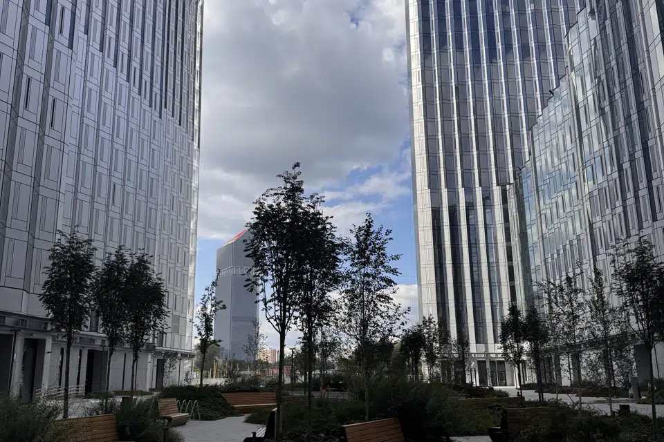 Продаётся 2-комнатная квартира, 75.5 м²