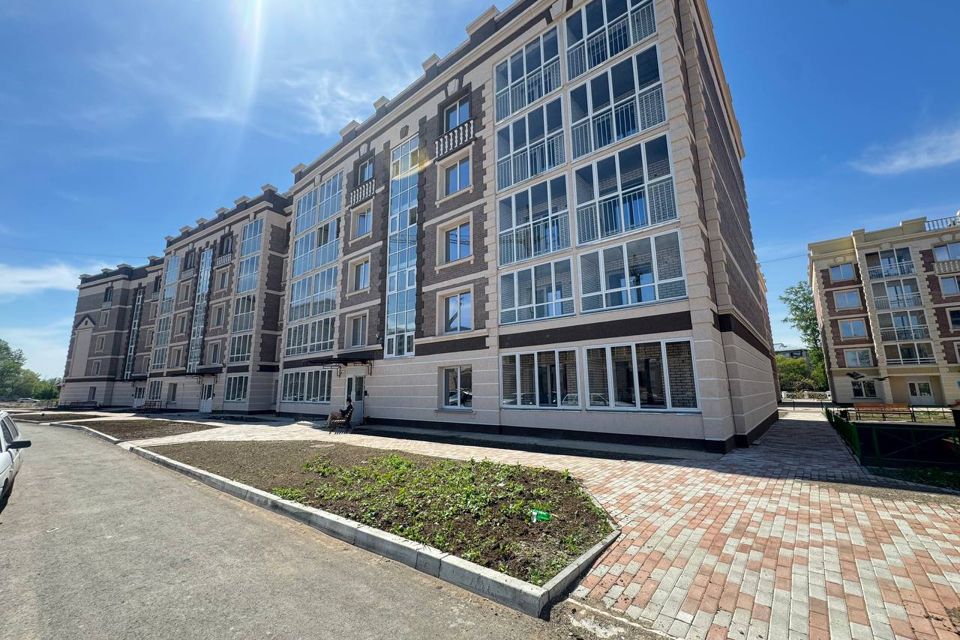 Продаётся 1-комнатная квартира, 40.6 м²